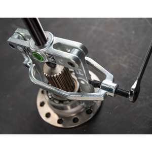 Kukko 204-2 | 2-jaw bearing puller with side clamp, up to 100 mm spread, 100 mm reach-Liger Tools