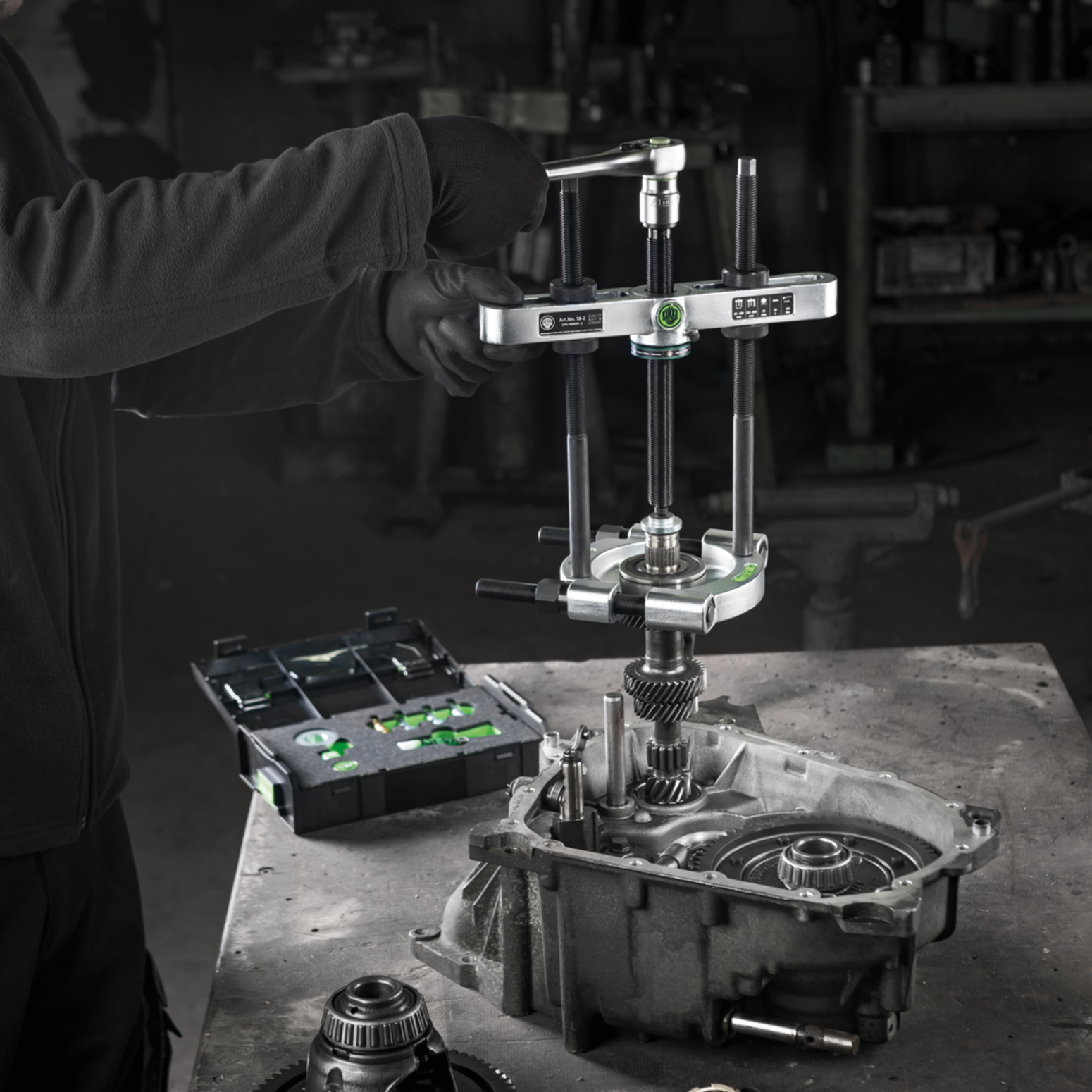 Kukko 18-0 | Puller, up to spread, 150 mm reach M10-Liger Tools