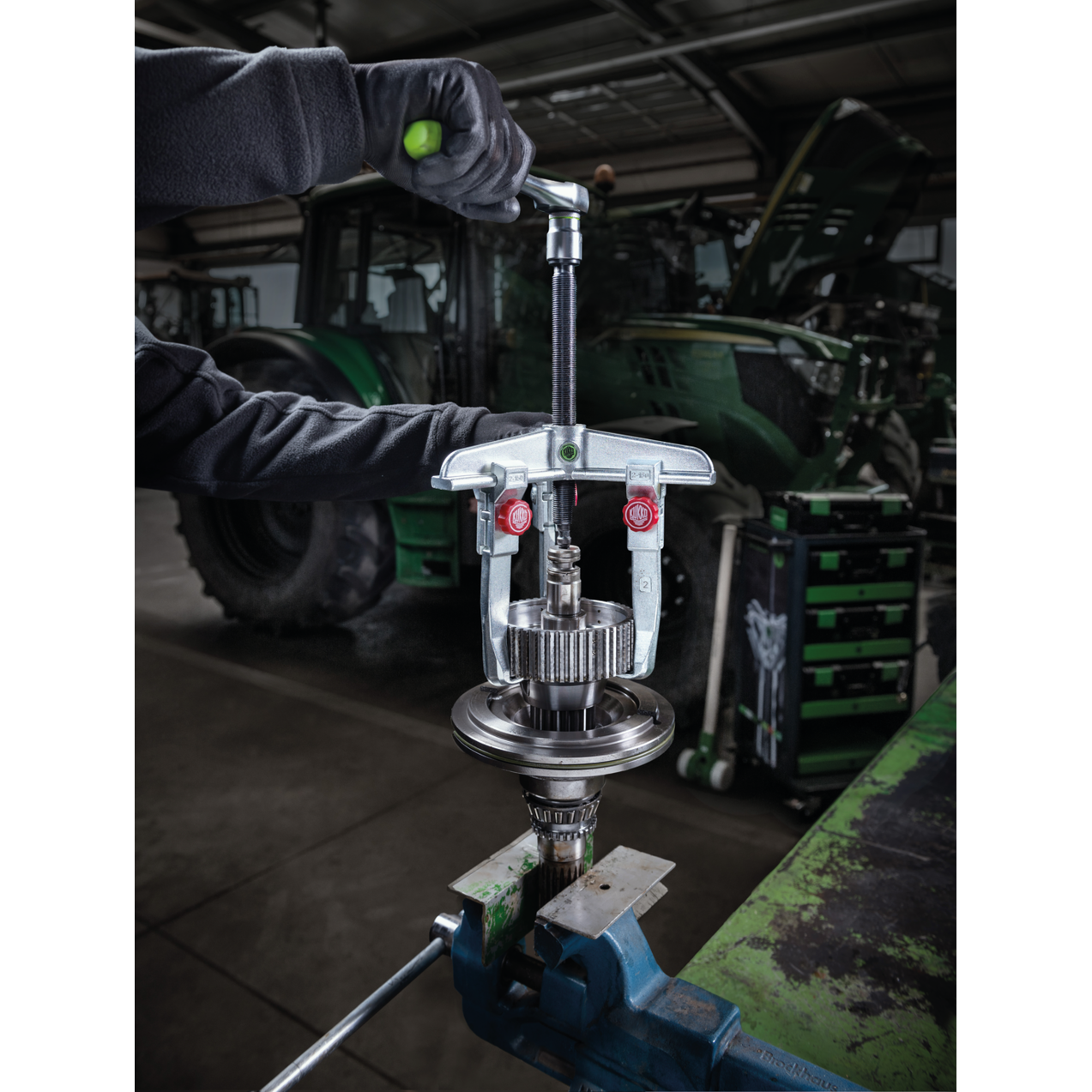 Kukko 30-10+ | 3-Jaw Universal Puller With Quick Adjustment Jaws, up to 130 mm Spread, 100 mm Reach-Liger Tools