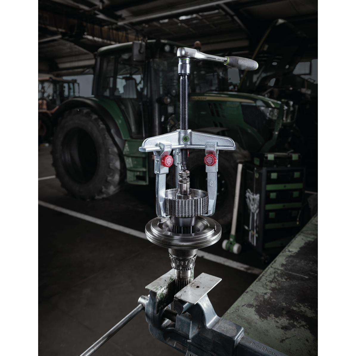 Kukko 30-20+ | 3-Jaw Universal Puller With Quick Adjustment Jaws, up to 200 mm Spread, 150 mm Reach-Liger Tools